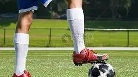 勇闯熊猫杯战场！王博豪荷乙首秀65分钟制胜，助力球队荣耀夺冠！